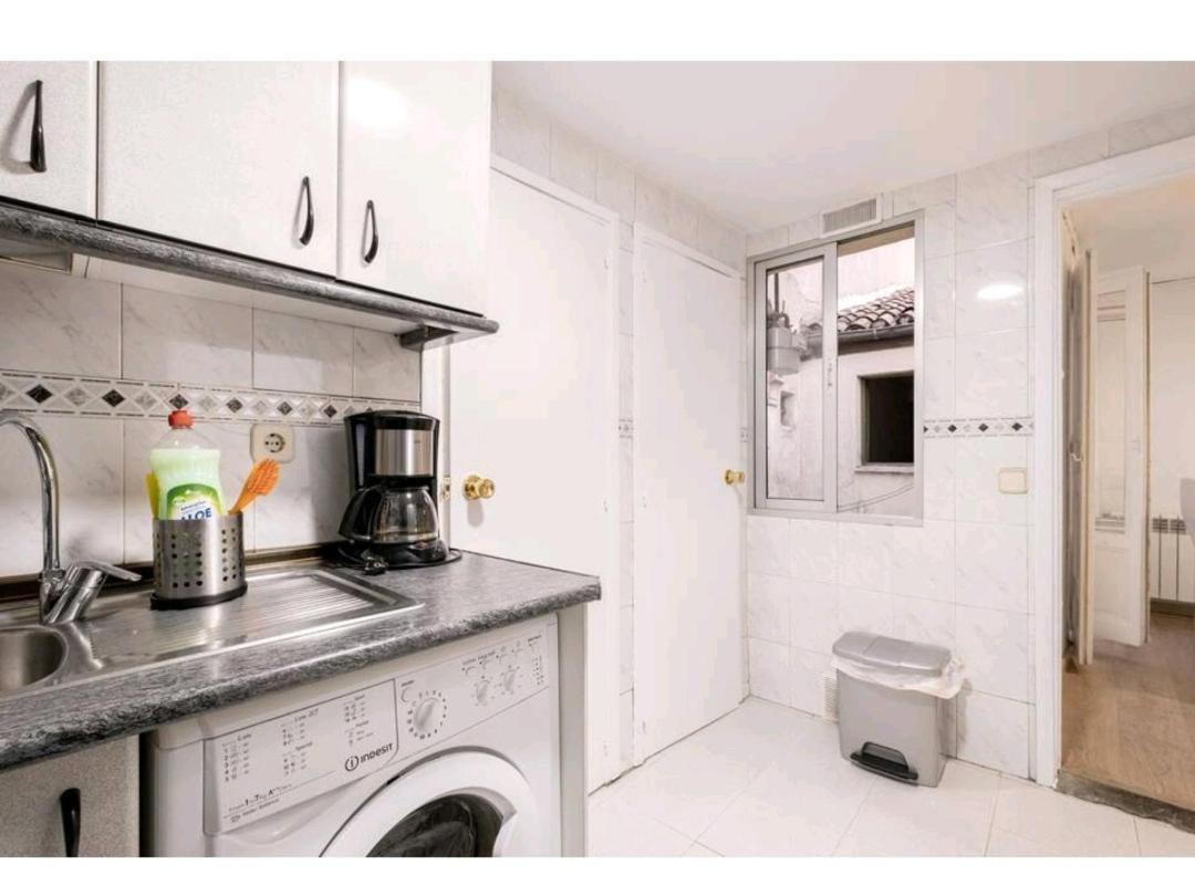 Apartamento En El Centro De Madrid Luaran gambar
